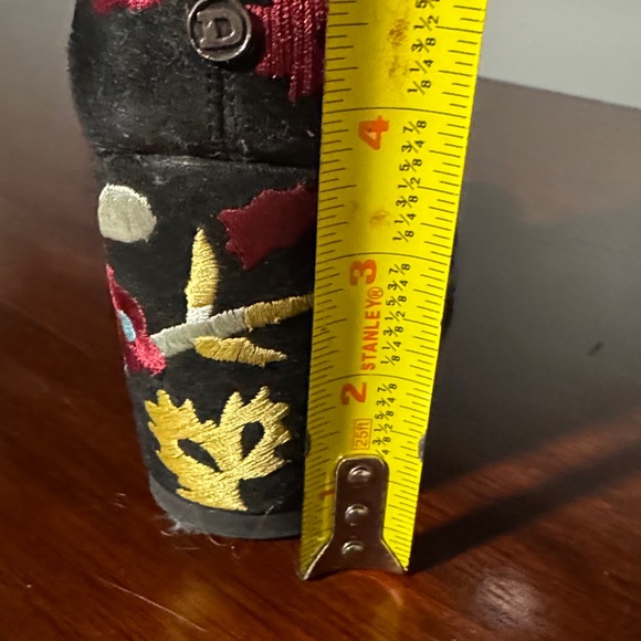 Old Gringo Burgundy Embroidered Ankle Boots - Picture 8 of 8